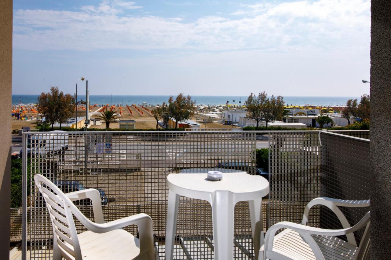 Double Room with Balcony and Sea View