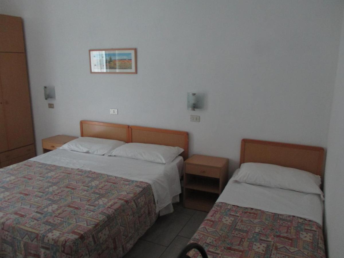 One-Bedroom Apartment,1129793535:JPEG