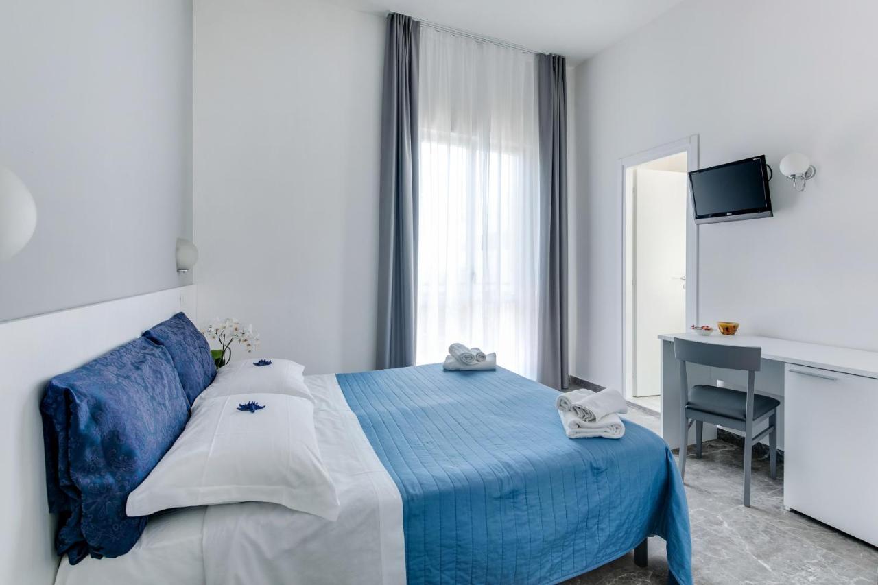 Double or Twin Room Beach Access
