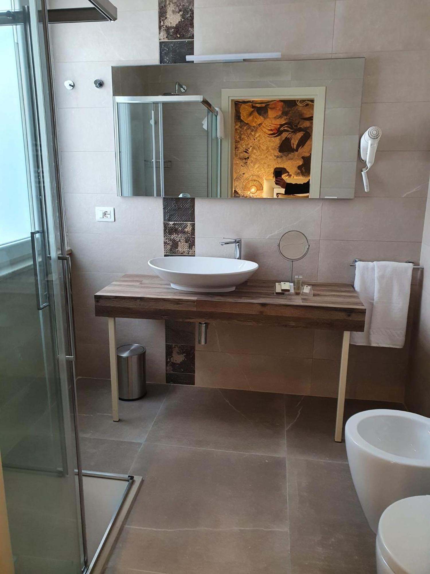 Classic Quadruple Room,1743508089:JPEG