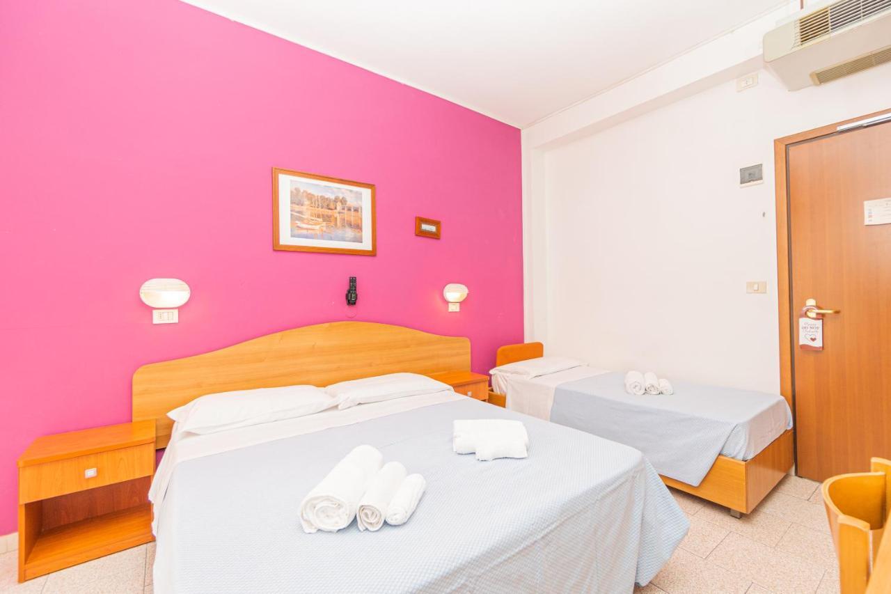 Triple Room,1350004804:JPEG