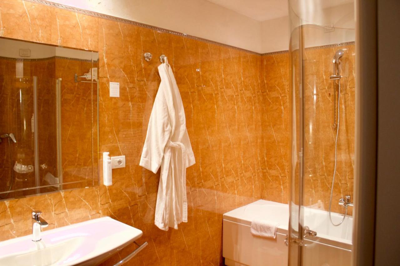 Junior Suite with Balcony