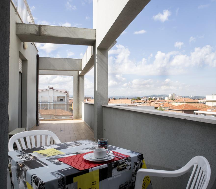 Superior One-Bedroom Apartment with Terrace,141152019:JPEG