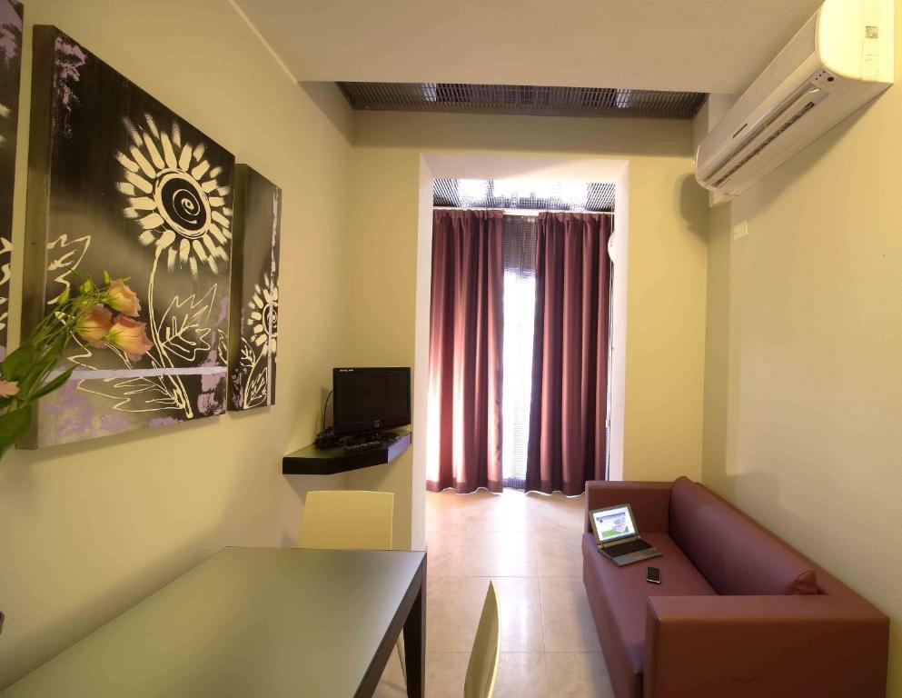 One-Bedroom Apartment - Split Level