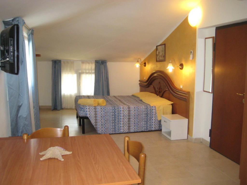 Studio Apartment,15518572:JPEG