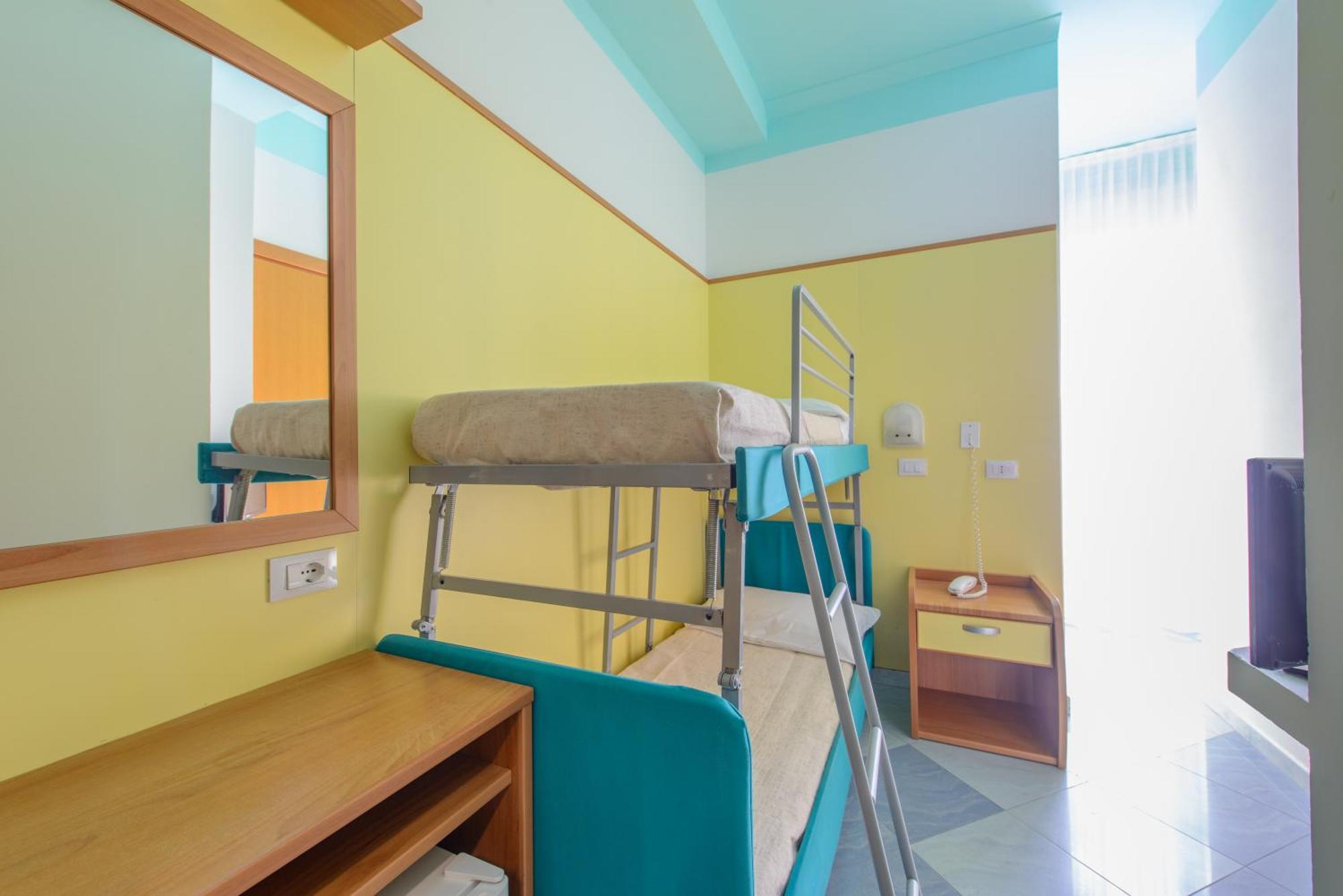 Standard Single Room,1654305276:JPEG