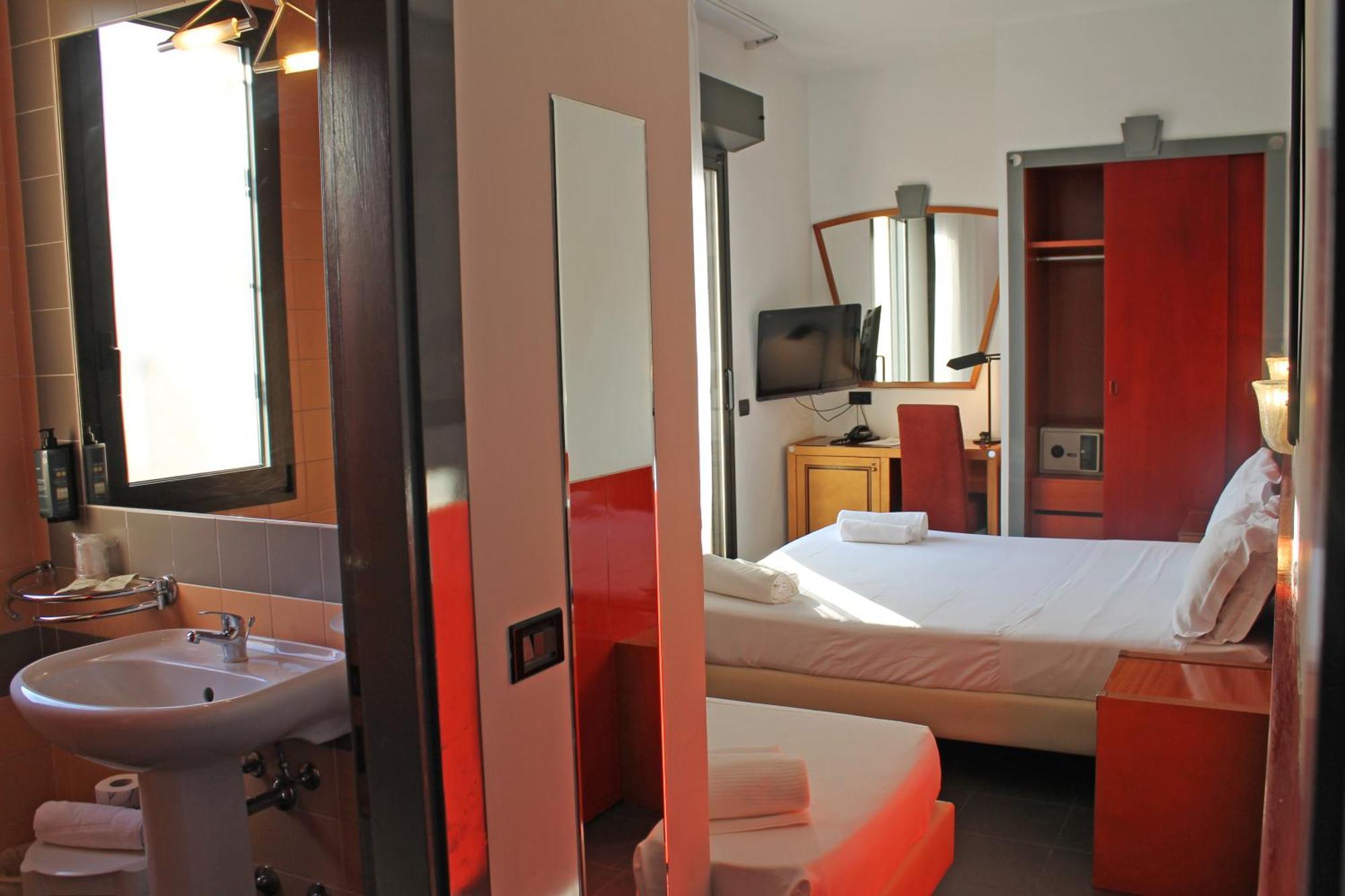 Classic Quadruple Room