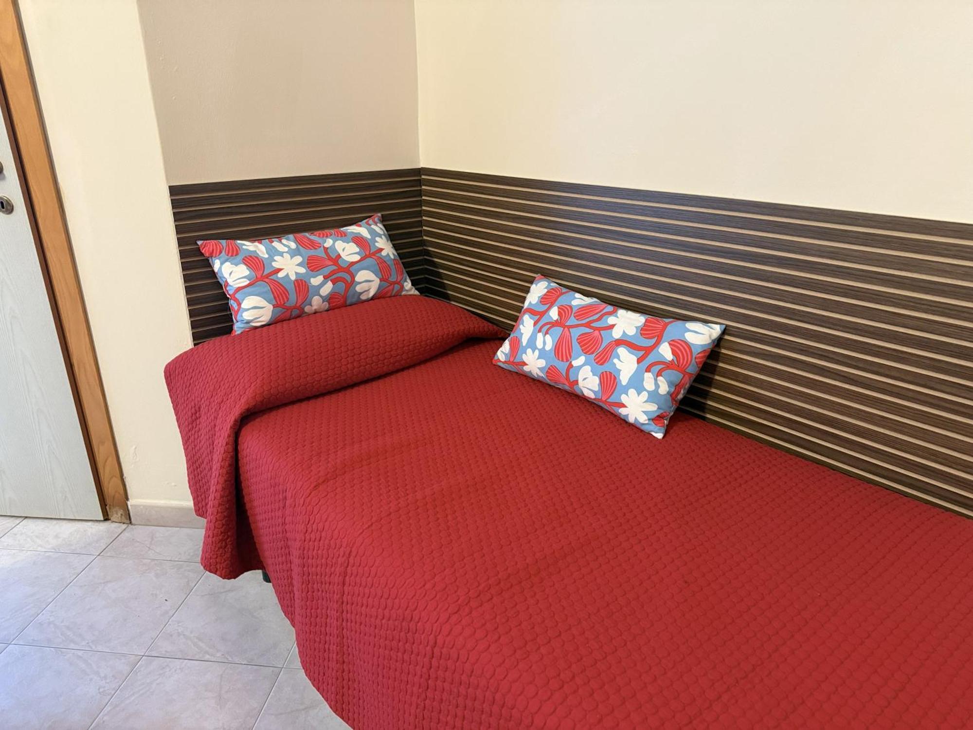 Dreibettzimmer mit Balkon