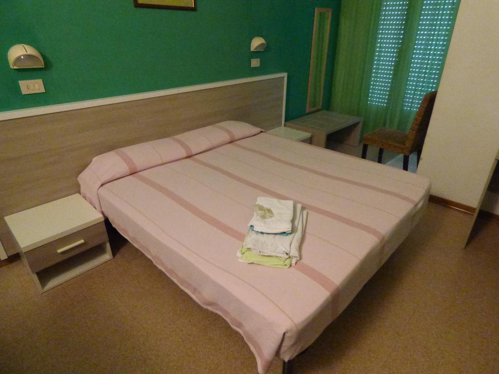 Habitación Triple Básica
