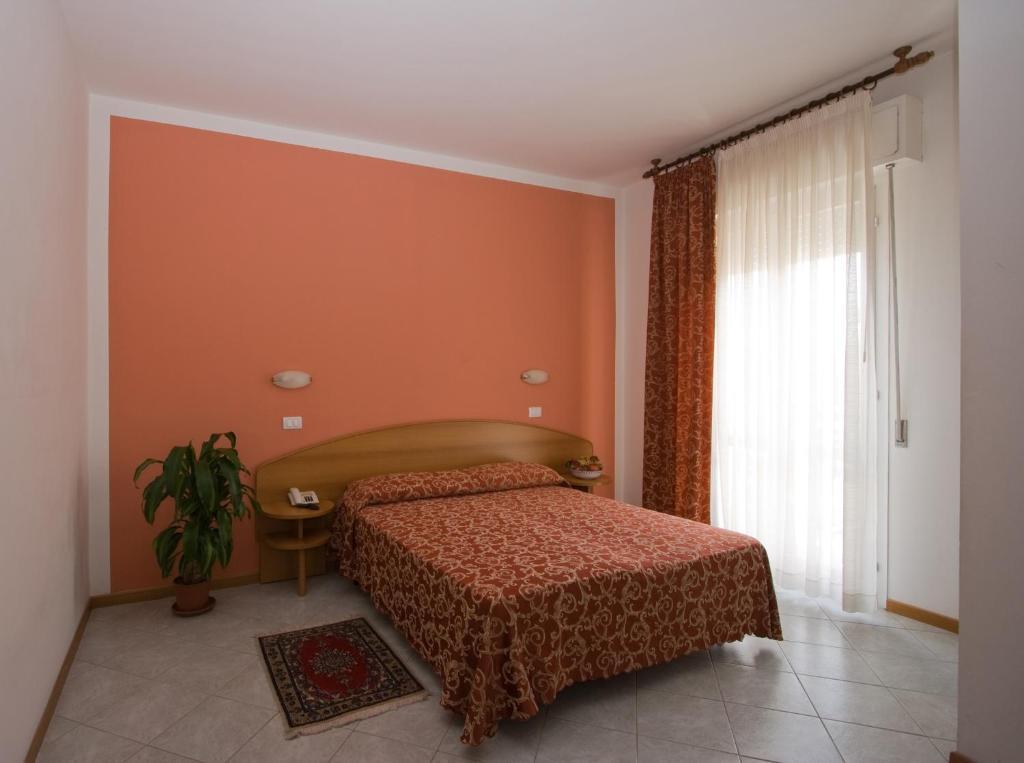 Double or Twin Room with Balcony