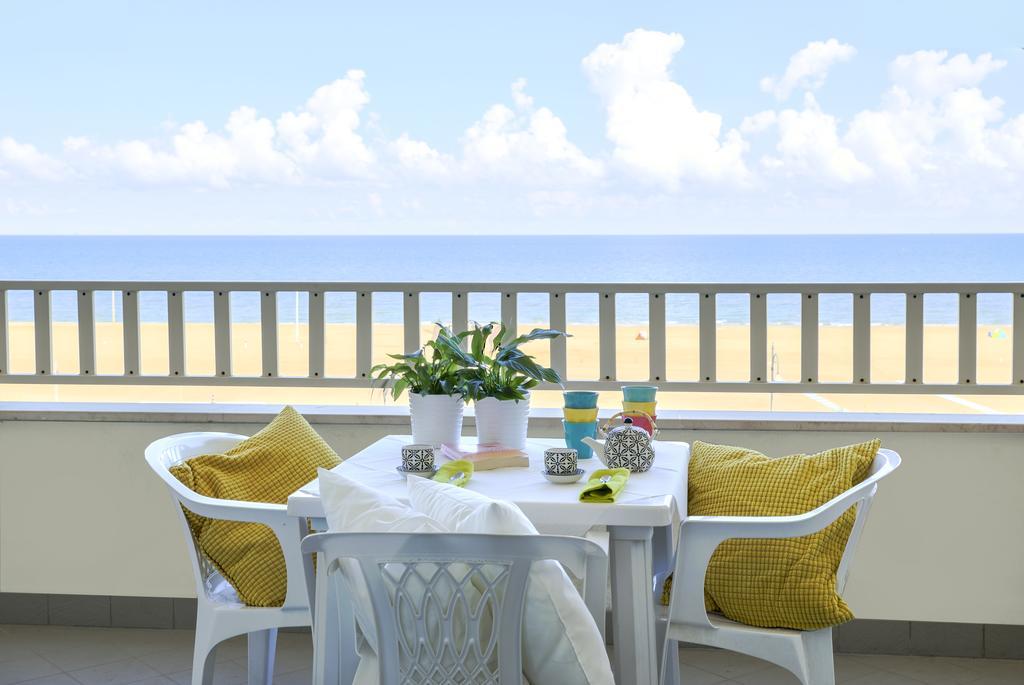 Studio with Sea View