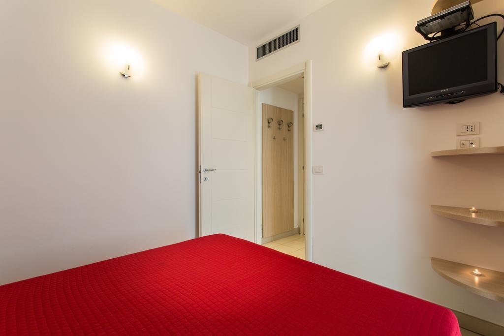 One-Bedroom Apartment (3 Adults)