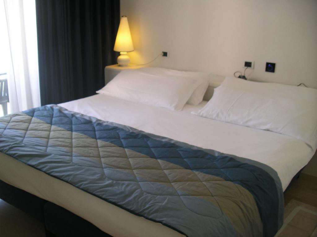 Classic Double Room,62858332:JPEG