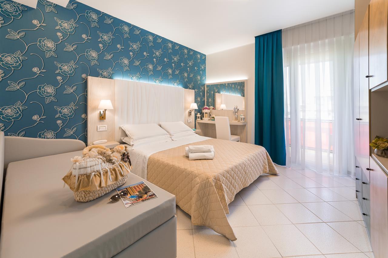 Economy Triple Room,665410524:JPEG