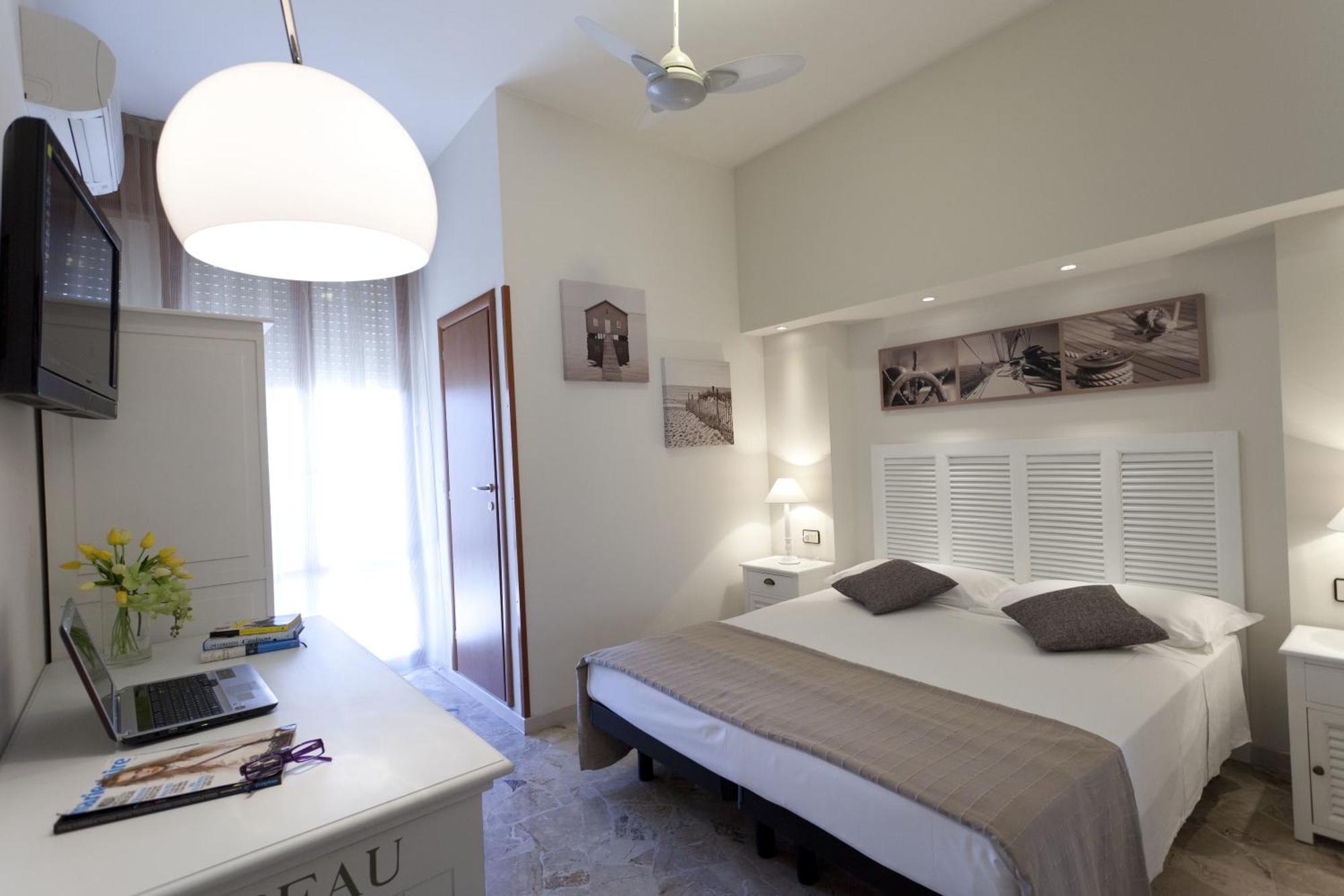 Double or Twin Room,965367637:JPEG