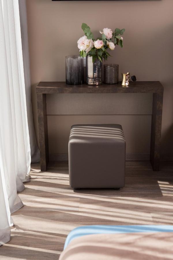 Deluxe Room,951272764:JPEG