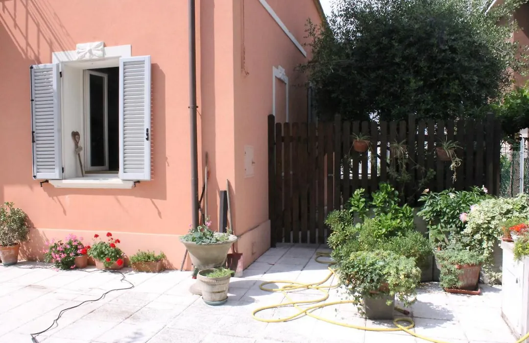 Villa Al Mare, Marina Centro Area Of ​​Rimini-1