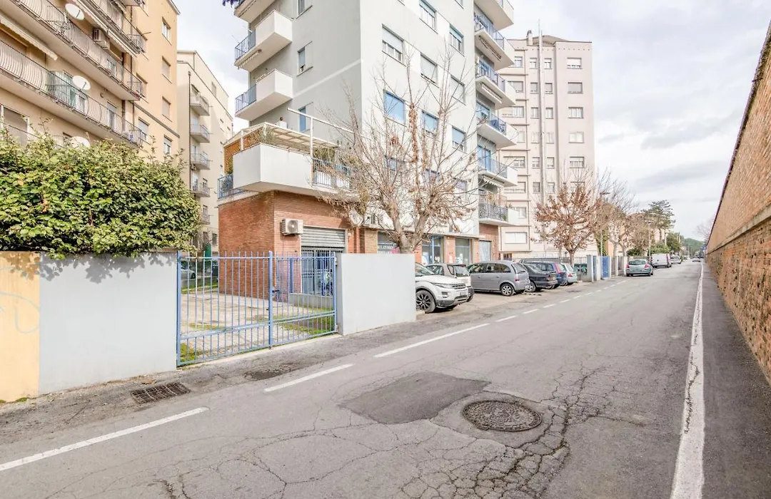 Guesthost - Rimini Marina Centro Station Apartment-1
