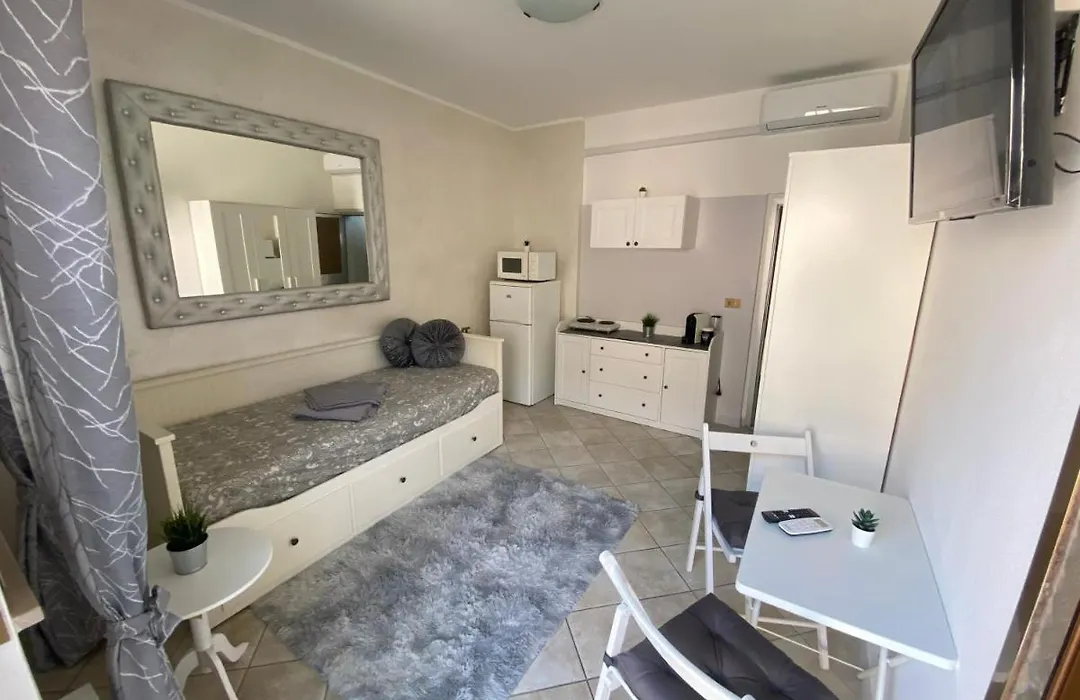 Casa A Schiera Vicino Al Mare E Fiera-1