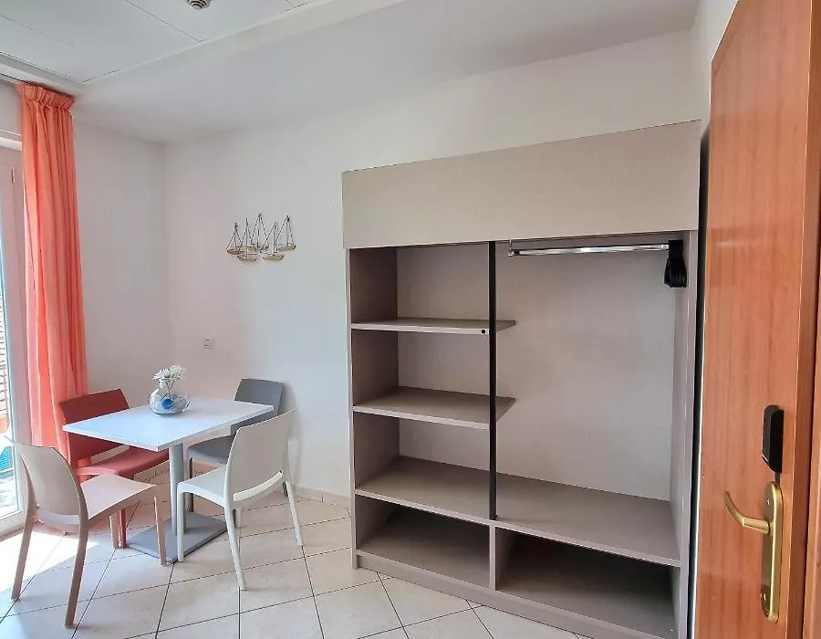 Residence Mare-1