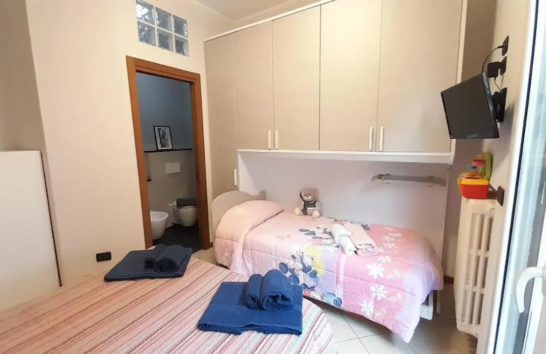 Ely Apartment Family-1