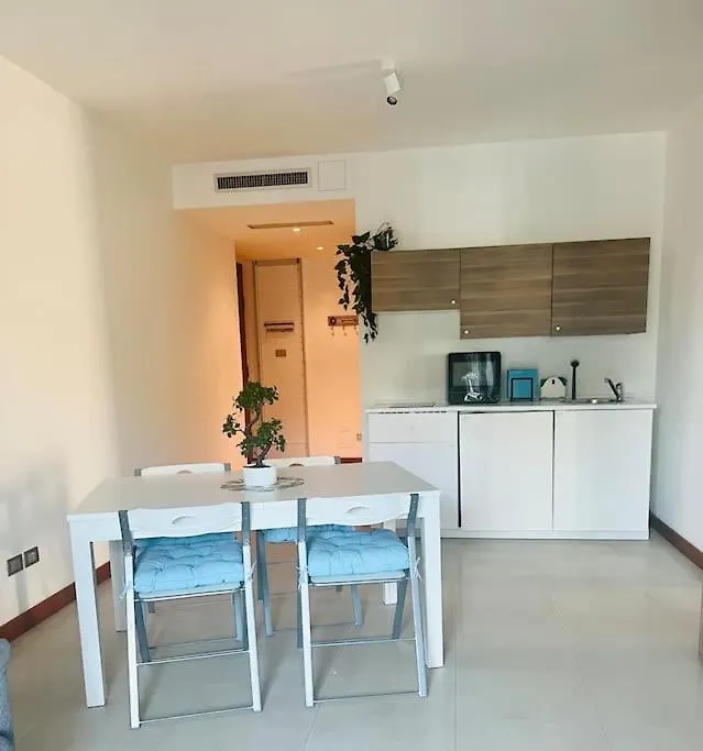 Appartamento Dolce Vita Marina Centro, Vista Mare-1