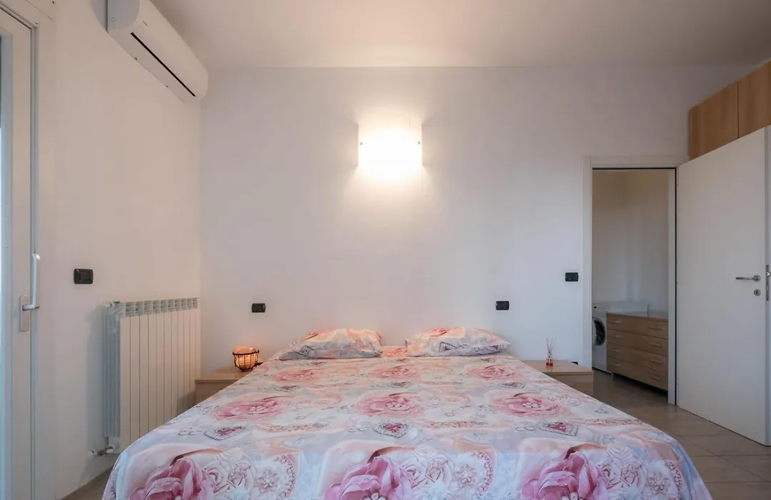 Bilocale Fronte Mare-1