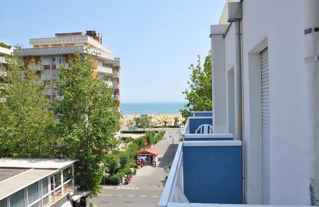 Hotel Diamond-1