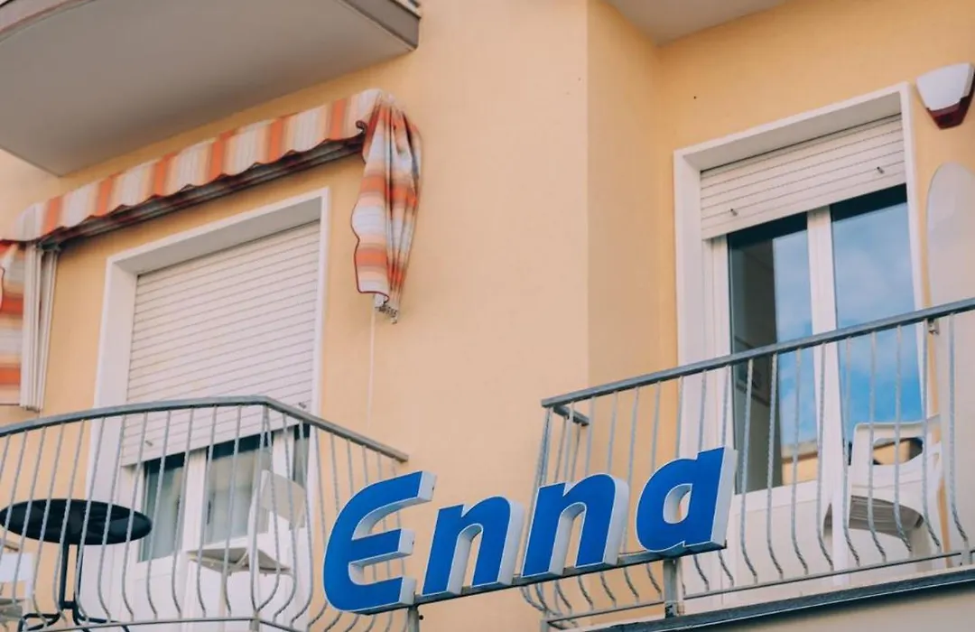 Hotel Enna Rimini-1