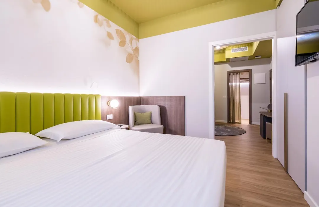 Hotel Regina Elena 57 & Oro Bianco Spa-1