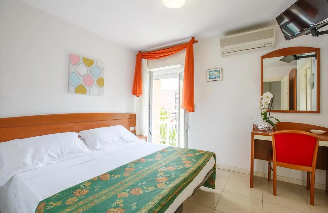 Hotel Ada-1