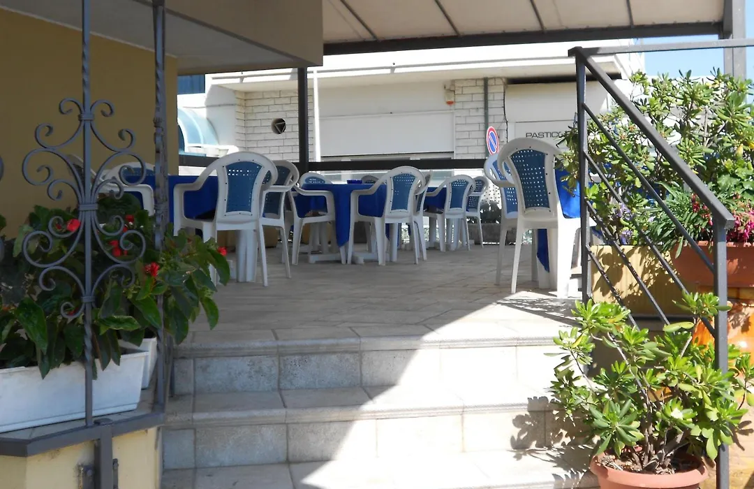 Hotel Laguna Blu-1