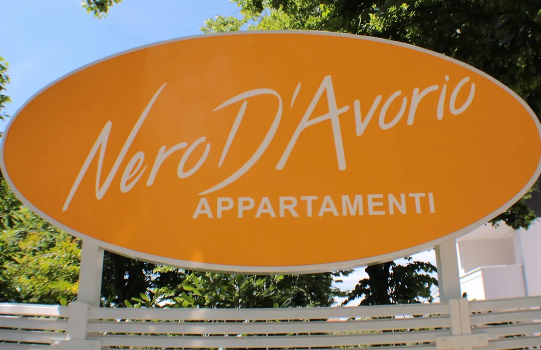 Nero D'Avorio Aparthotel & Spa-1