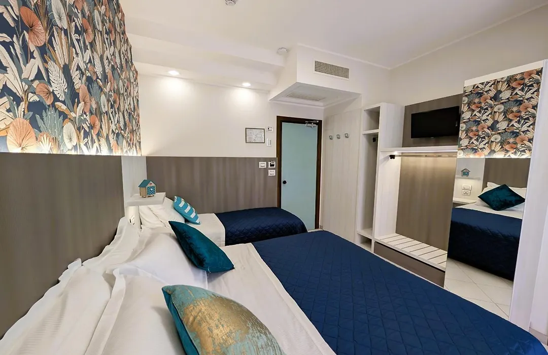 Hotel Ariane - Beachfront, Xxl Breakfast & Sea View-1