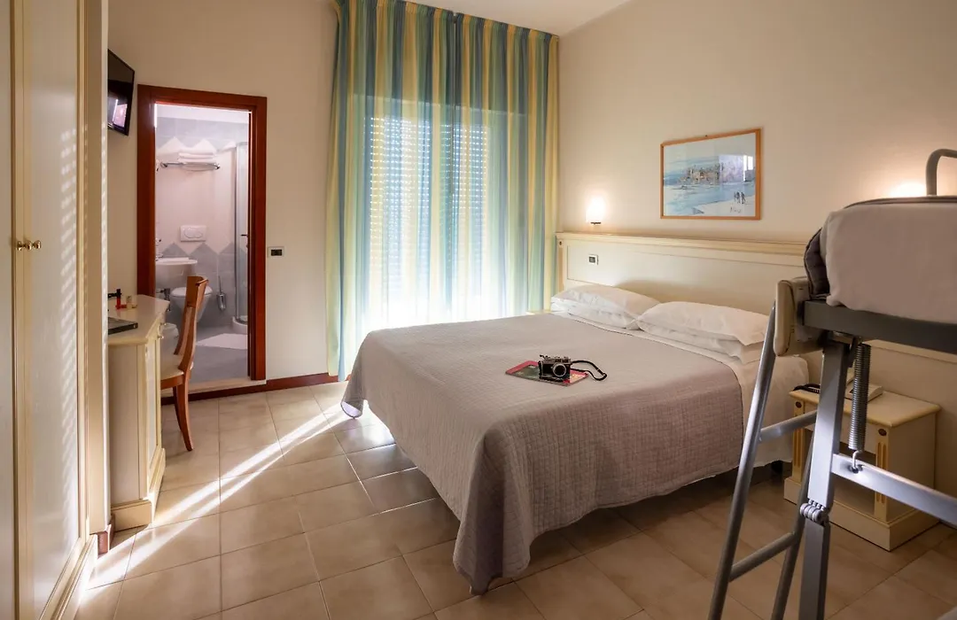 Hotel Zeus-1