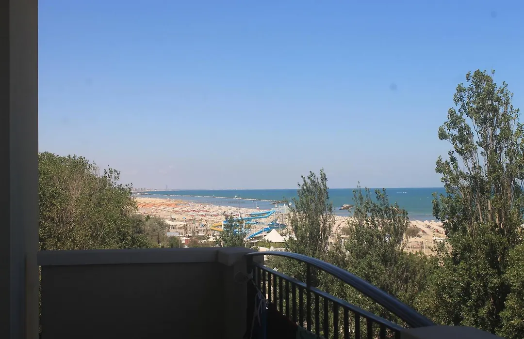 Hotel De La Plage-1