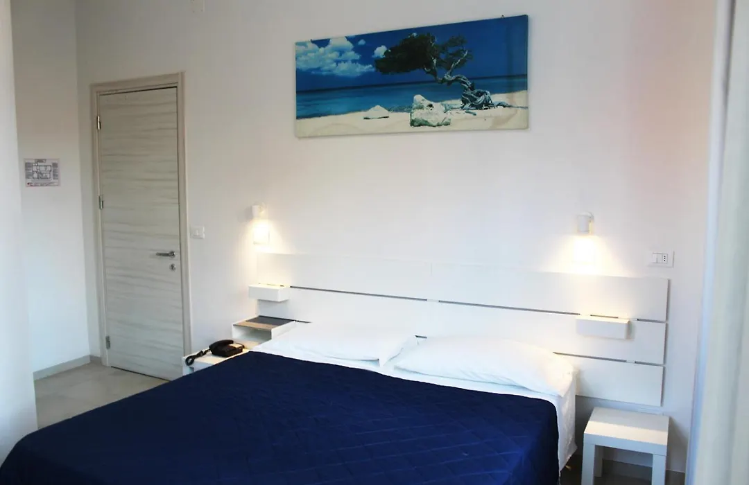 Hotel Pigalle-1