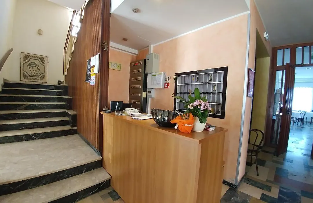 Hotel Capitol-1