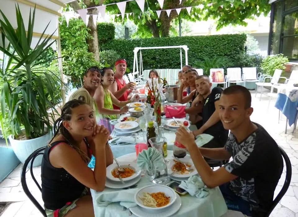 Hotel Villa Podgora-1