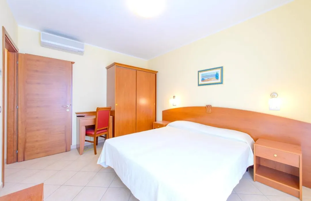 Charming Apartment Rimini 40M² + Parking-1