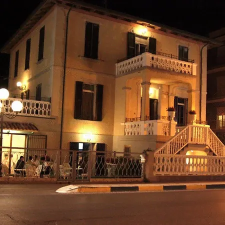 Hotel Villa Laura-2