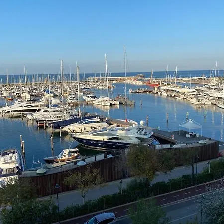 Appartamento Con Terrazza Vista Darsena Di Rimini-2