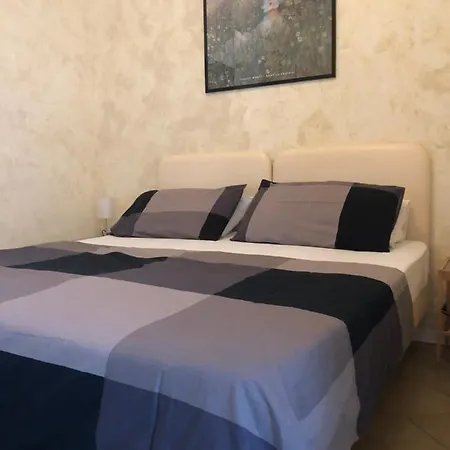 Appartamento Al Mare Robi E Ugo Viale Trieste Rimini-2