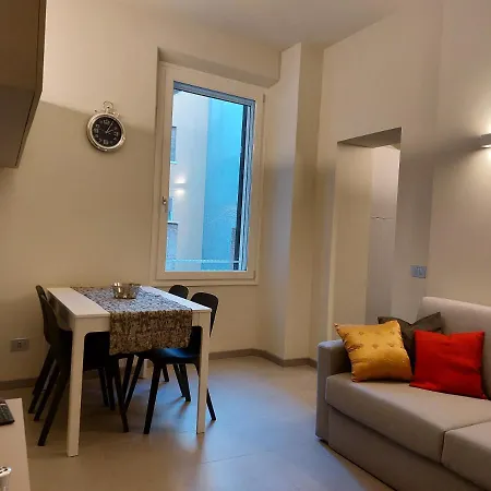 The 6 Apartments-3
