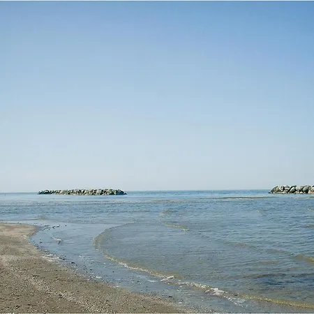 3 Bedroom Beautiful Apartment In Rimini-3