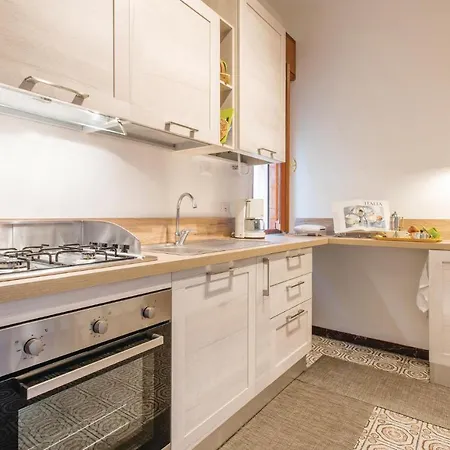 2 Bedroom Stunning Apartment In Rimini-3