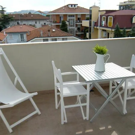 La Marina-3