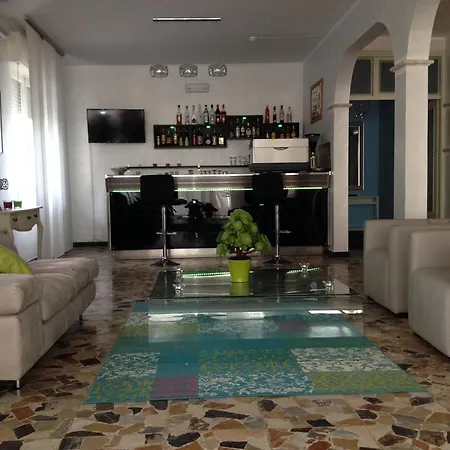 Hotel Perugini-3