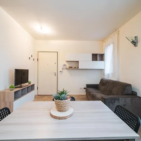 Rimini - 200Mt Dal Mare Moderno Appartamento Con Ampio Giardino-2