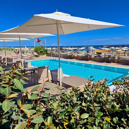 You & Me Beach Hotel - Adults Friendly-2